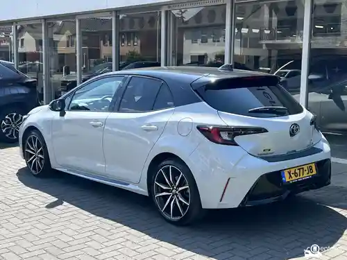 Toyota Corolla 1.8 Hybrid 2023