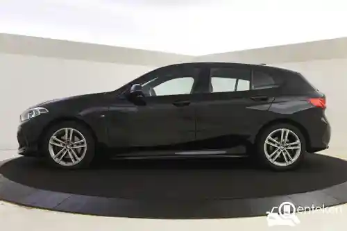 BMW 118i 2023