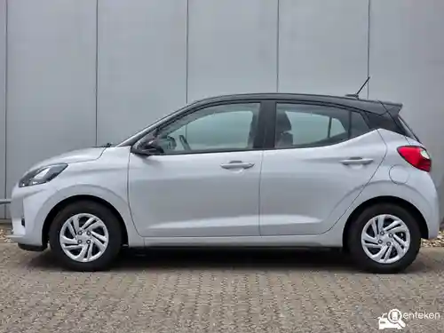 Hyundai i10 1.0 2024
