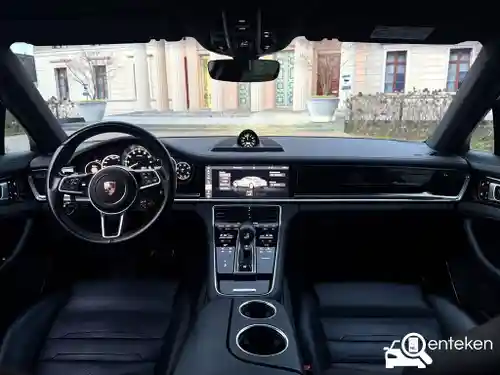 Porsche Panamera 4 E-Hybrid 2020