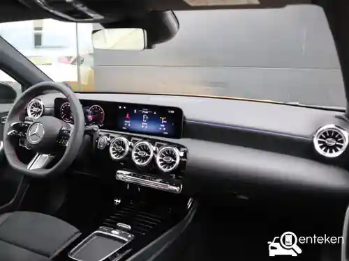 Mercedes-Benz A 180 2024