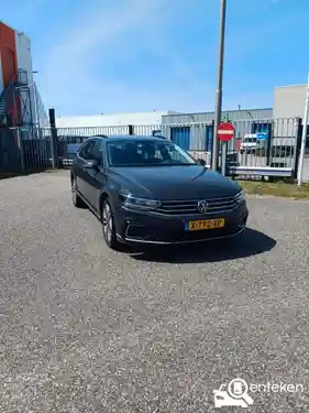 VW Passat Variant GTE 2021
