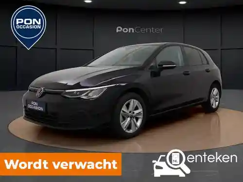 VW Golf 1.0 eTSI 2024