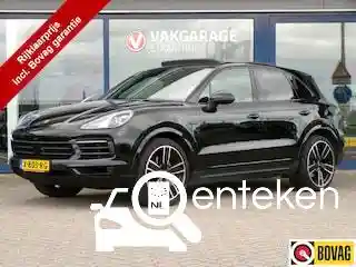 Porsche Cayenne E-Hybrid 2023