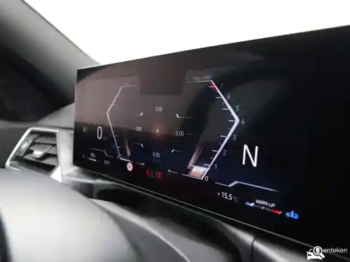 BMW 318i Touring 2023