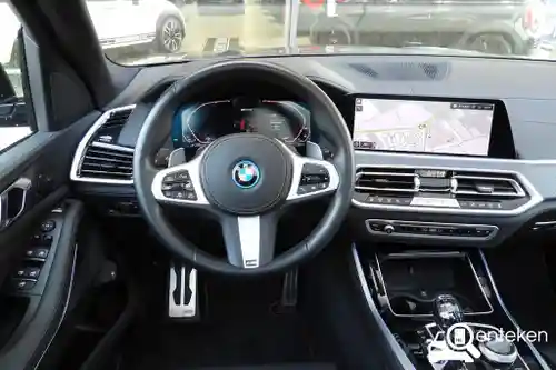 BMW X5 xDrive45e 2023