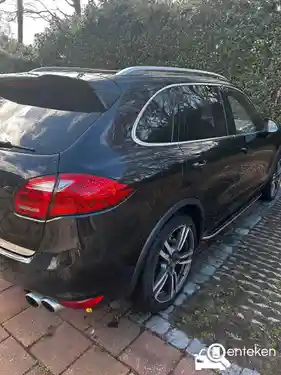 Porsche Cayenne S 2011