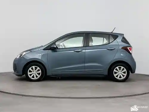 Hyundai i10 1.0 blue 2018