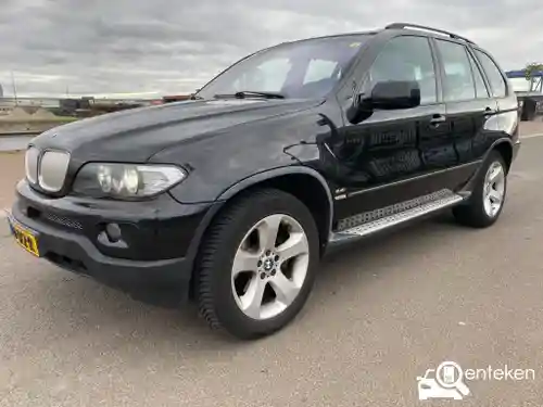 BMW X5 4.4i 2004