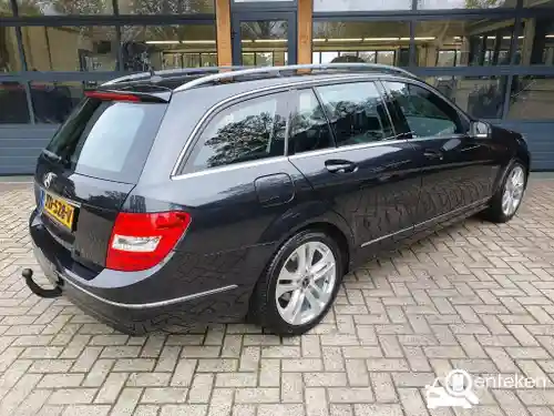 Mercedes-Benz C 180 BlueEFFICIENCY T-model 2011