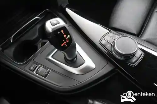 BMW 320i Touring 2019