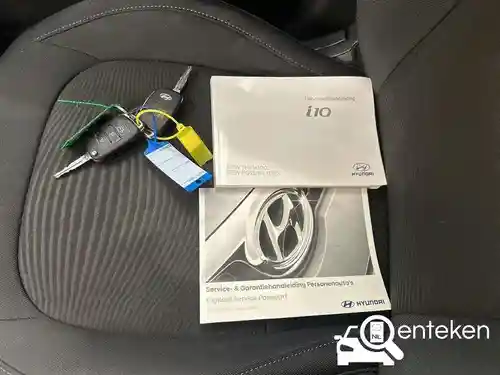 Hyundai i10 1.0 blue 2019