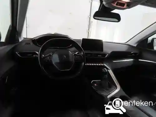 Peugeot 5008 1.2 PureTech 130 2019