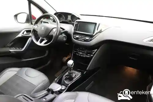 Peugeot 2008 1.2 PureTech 130 2019