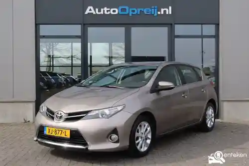 Toyota Auris 1.6 2014
