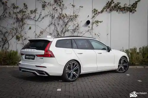 Volvo V60 T5 2019