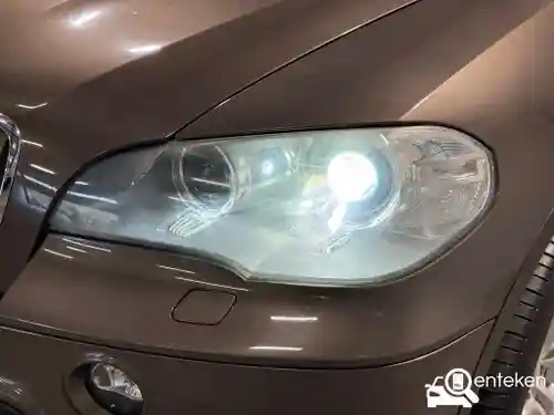 BMW X5 xDrive30d 2011