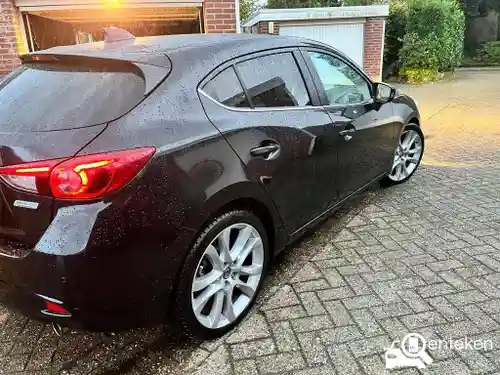 Mazda 3 SKYACTIV-G 120 2014