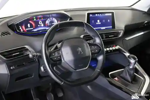 Peugeot 5008 1.2 PureTech 130 2019