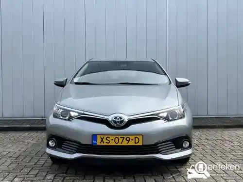 Toyota Auris 1.8 Hybrid 2016