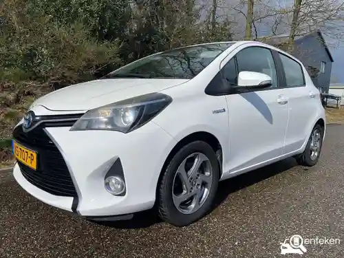 Toyota Yaris 1.5 Hybrid 2015