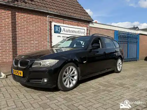 BMW 318i Touring 2009