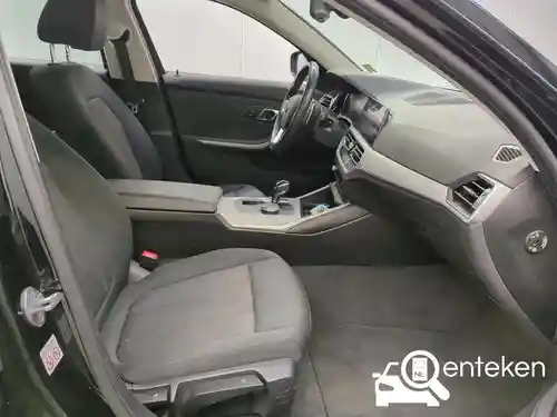BMW 320i 2019