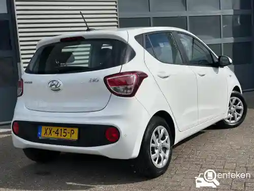 Hyundai i10 1.0 blue 2019
