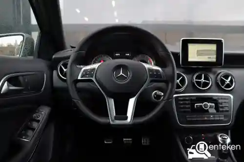 Mercedes-Benz A 180 2014