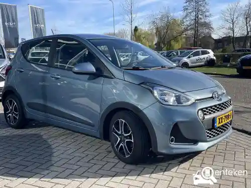 Hyundai i10 1.0 blue 2019