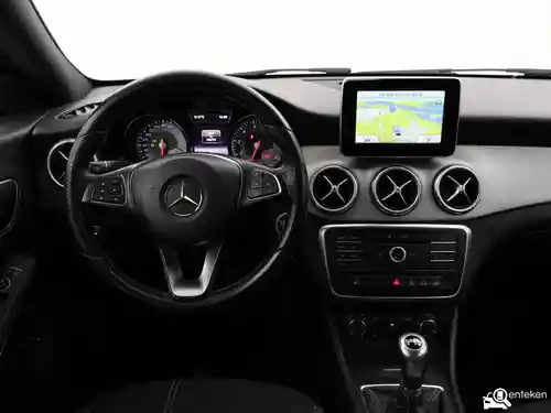 Mercedes-Benz CLA Coupé 180 2015