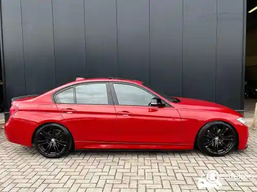 BMW 328i 2011