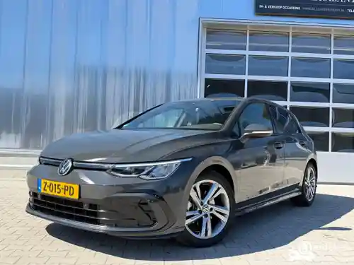 VW Golf 1.5 eTSI 2021