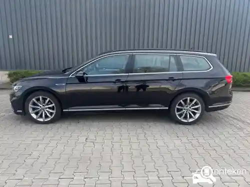 VW Passat Variant GTE 2021