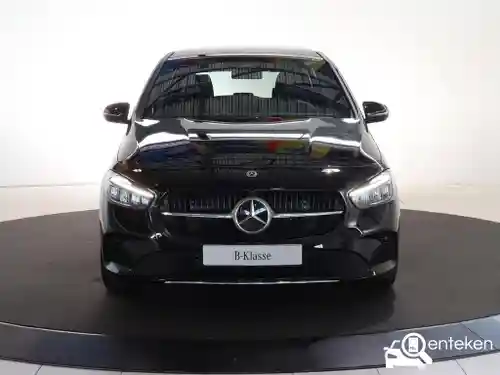 Mercedes-Benz B 180 2024