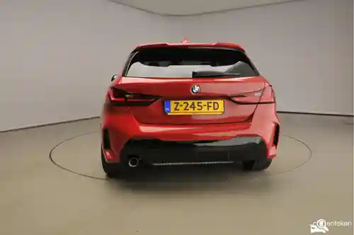 BMW 118i 2024
