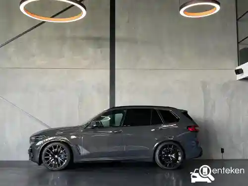 BMW X5 xDrive45e 2023
