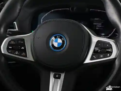 BMW iX3 2024