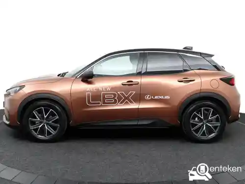 Lexus LBX 2024