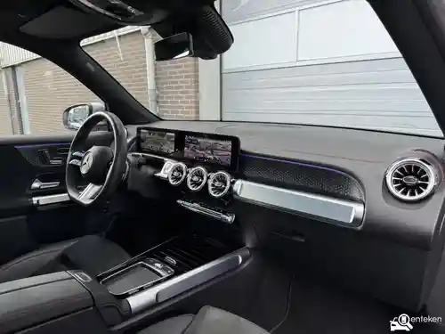 Mercedes-Benz EQB 250+ 2024