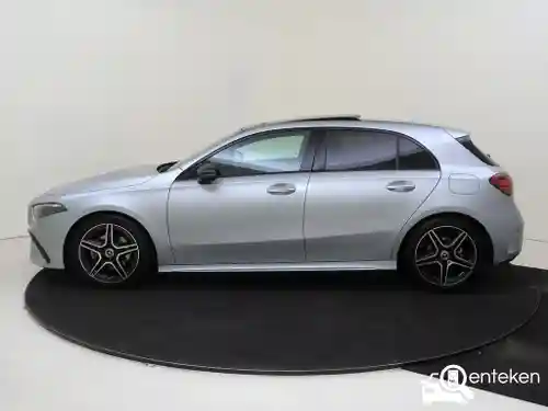 Mercedes-Benz A 180 2024