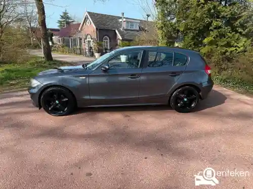 BMW 118i 2006