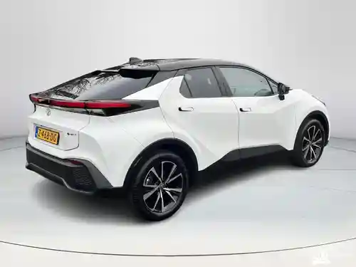 Toyota C-HR 2.0 Hybrid 2024