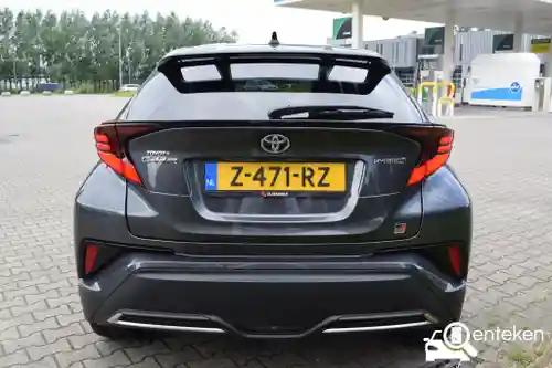 Toyota C-HR 1.8 Hybrid 2023