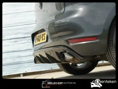 VW Golf GTI 2011