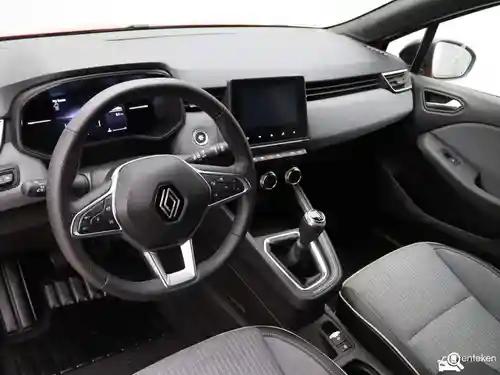 Renault Clio TCe 90 2024