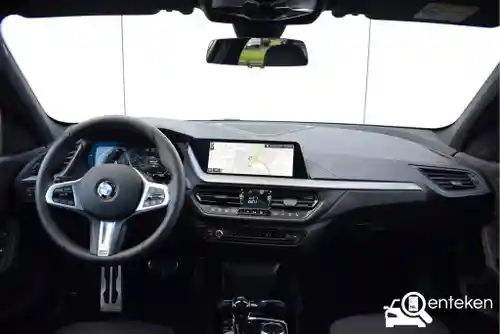 BMW 118i 2024