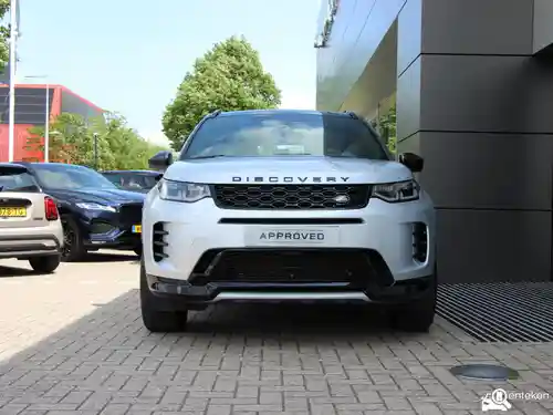 Land Rover Discovery Sport P300e 2024