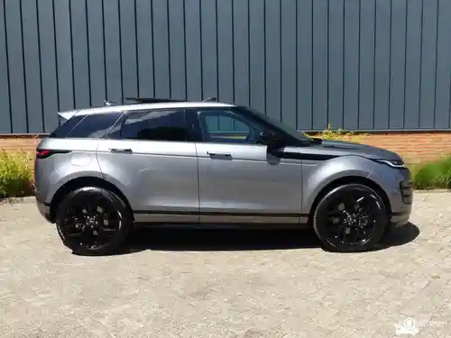 Land Rover Range Rover Evoque P300e 2023