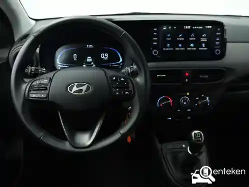Hyundai i10 1.0 2024